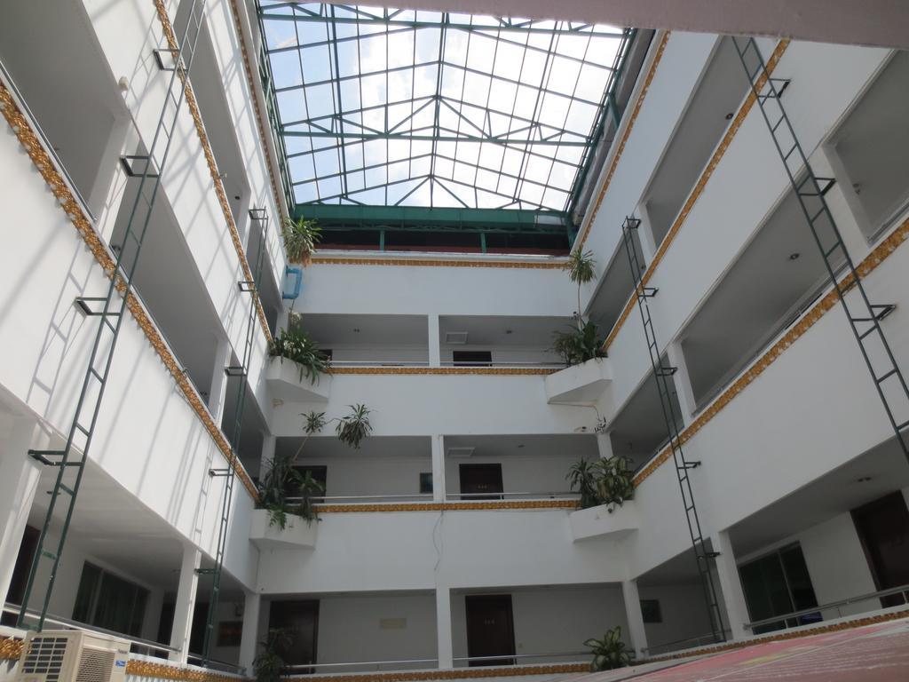 Khmeroyal Hotel プノンペン エクステリア 写真