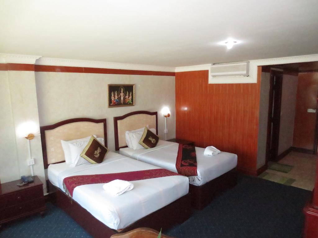 Khmeroyal Hotel プノンペン 部屋 写真